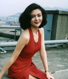 女明星塞高尔夫球,女明星们的新时尚挑战